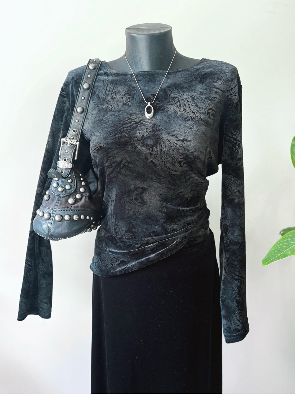 Vintage | Black Burnout Paisley Long Sleeve Top - Picture 2 of 6
